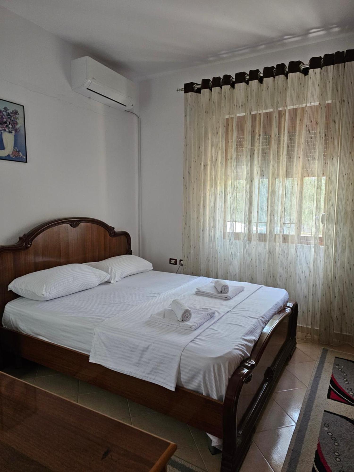 Guesthouse Iljaz Berat Eksteriør bilde