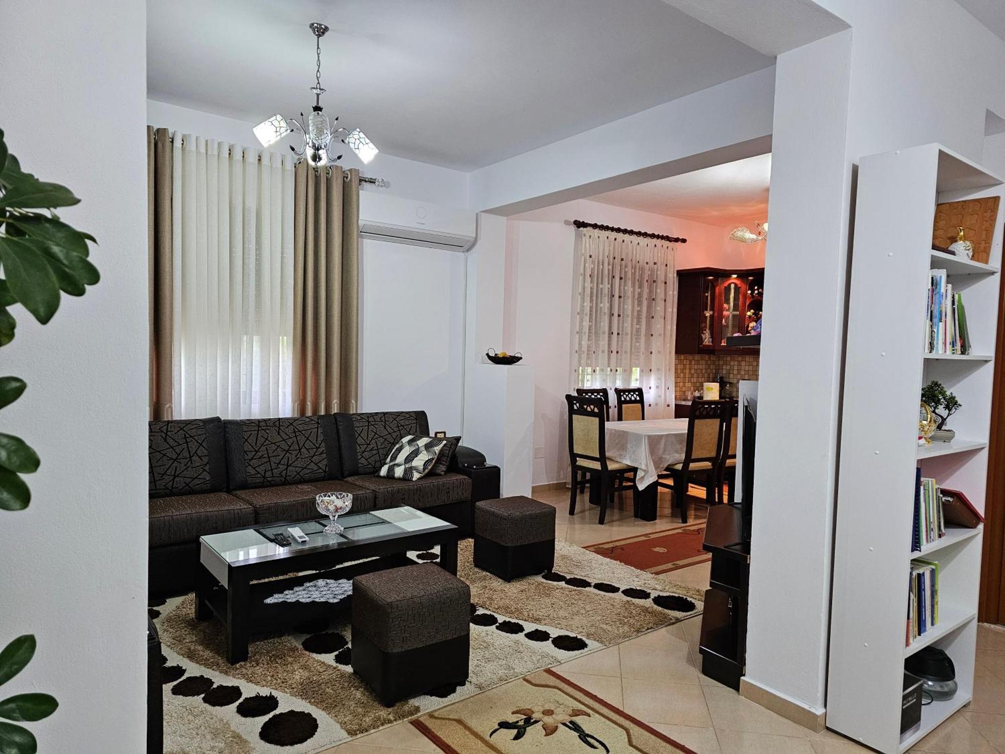 Guesthouse Iljaz Berat Eksteriør bilde